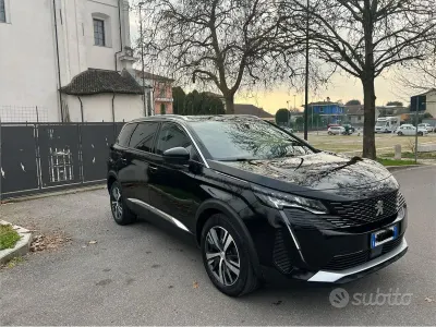 Usata Peugeot 5008 2023 Nero SUV