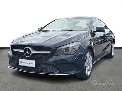 Usata Mercedes CLA180 Premium 109 CV (80 kW) 2017 Blu Berlina