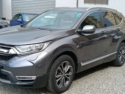 Usata Honda CR-V Executive 145 CV (106 kW) 2022 Modern steel SUV