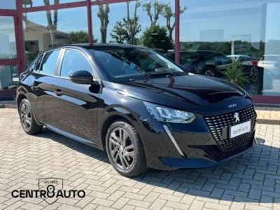 Usata Peugeot 208 Active 101 CV (74 kW) 2021 Nero perla Utilitaria