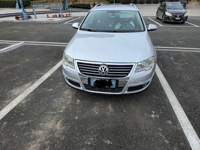 Usata VW Passat Highline 140 CV (102 kW) 2008 Grigio Station wagon