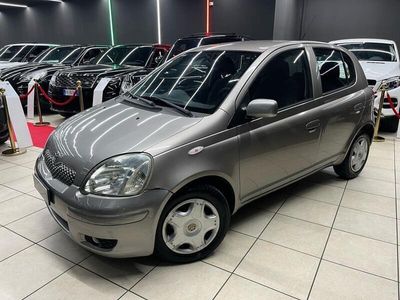 usata Toyota Yaris 1.0 5 porte Sol OK NEOPATENTATI