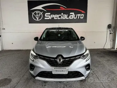 Usata Renault Captur 91 CV (66 kW) 2021 Grigio SUV
