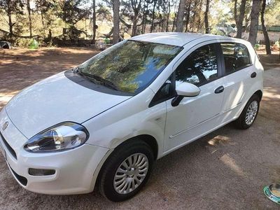 Usata Fiat Grande Punto 77 CV (56 kW) 2011 Bianco Utilitaria
