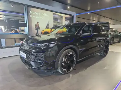 Nuova VW T-Roc R-line 150 CV (110 kW) 2026 Nero SUV