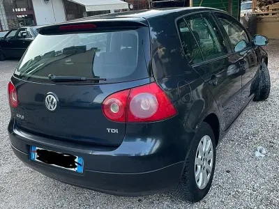 Usata VW Golf IV 105 CV (77 kW) 2004 Nero Berlina