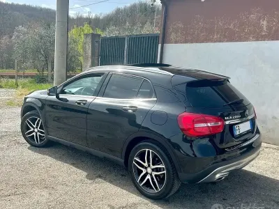 Occasion Mercedes GLA200 136 ch (100 kW) 2016 Noir SUV