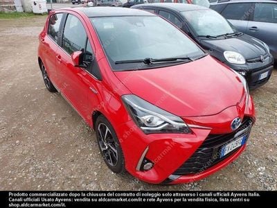 Usata Toyota Yaris Hybrid Style 73 CV (53 kW) 2019 Rosso Berlina
