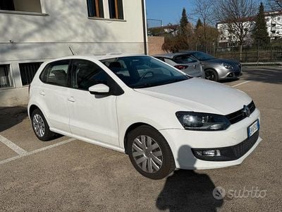 Usata VW Polo Comfortline 70 CV (51 kW) 2012 Bianco Utilitaria