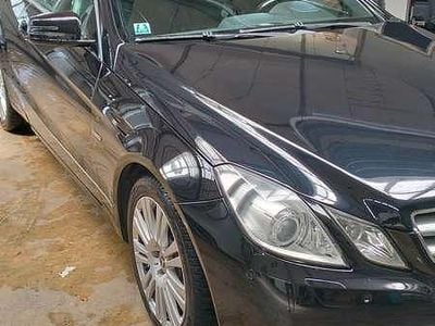 Usata Mercedes E250 Executive 204 CV (150 kW) 2012 Nero Cabrio