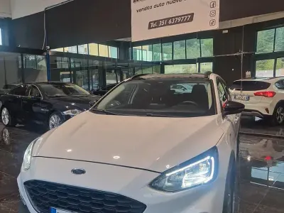 Usata Ford Focus ST-Line 120 CV (88 kW) 2019 Bianco Berlina