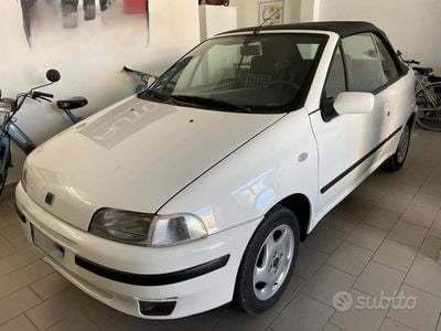 Usata Fiat Punto Cabriolet 60 CV (44 kW) 1999 Bianco Cabrio