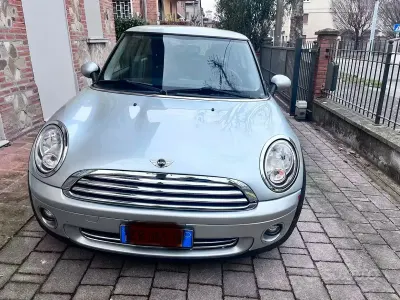 Usata Mini ONE 75 CV (55 kW) 2010 Grigio Utilitaria