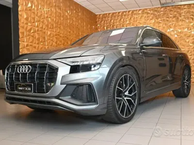 Usata Audi Q8 S-Line 286 CV (210 kW) 2023 Grigio SUV
