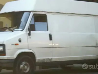 Usata Fiat Ducato 95 CV (69 kW) 1994 Grigio Furgone