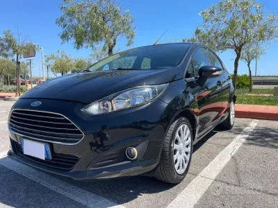 Occasion Ford Fiesta Titanium 75 PK (55 kW) 2015 Zwart Hatchback
