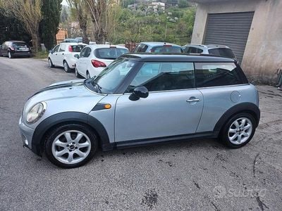 Usata Mini Cooper 109 CV (80 kW) 2007 Grigio Utilitaria