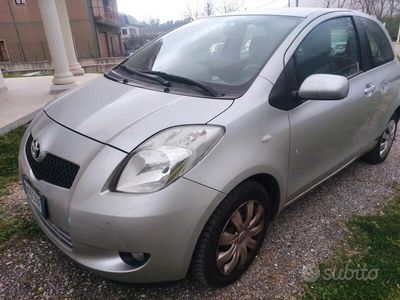 usata Toyota Yaris 1.3 3 porte M-MT Sol( cambio automati