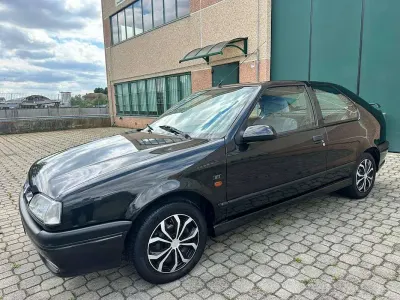 Usata Renault 19 LIMITED 110 CV (80 kW) 1995 Nero