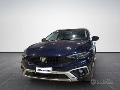 Usata Fiat Tipo Cross 101 CV (74 kW) 2021 Blu Berlina