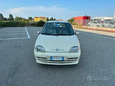 Usata Fiat 600 Anniversary 54 CV (39 kW) 2006 Beige Utilitaria