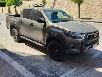 Begagnad Toyota HiLux 204 HK (150 kW) 2021 Brun Pickup