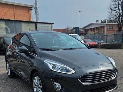 Usata Ford Fiesta Vignale 100 CV (73 kW) 2020 Grigio Utilitaria