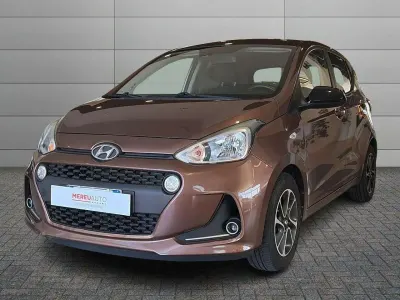 Usata Hyundai i10 Comfort 67 CV (49 kW) 2019 Marrone Utilitaria