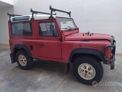 Usata Land Rover Defender 86 CV (63 kW) 1988 Rosso SUV