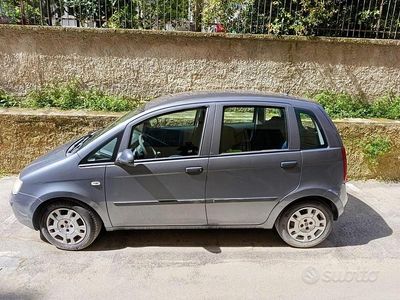 Usata Fiat Idea 95 CV (69 kW) 2010 Grigio Monovolume