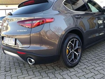Usata Alfa Romeo Stelvio Super 190 CV (139 kW) 2019 Grigio SUV