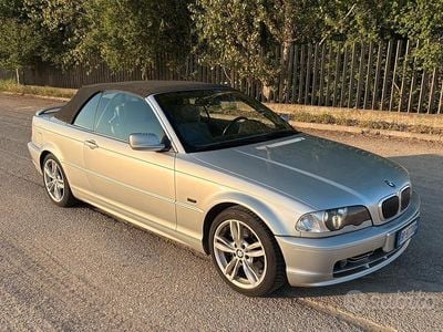 Begagnad BMW 325 Cabriolet 192 HK (141 kW) 2000 Grå Cab