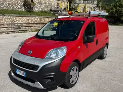 Usata Fiat Fiorino 95 CV (69 kW) 2016 Rosso Monovolume