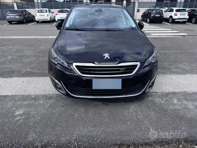 Begagnad Peugeot 308 GT-line 120 HK (88 kW) 2016 Svart Sedan