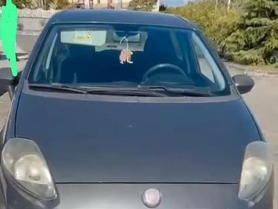 Usata Fiat Grande Punto 65 CV (47 kW) 2014 Grigio Utilitaria