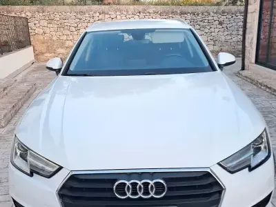 Usata Audi A4 150 CV (110 kW) 2019 Bianco Station wagon