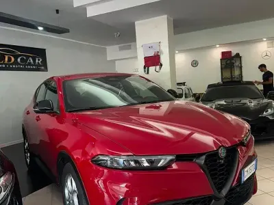 Usata Alfa Romeo Tonale Super 131 CV (96 kW) 2023 Rosso SUV