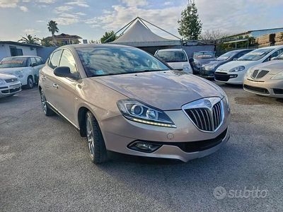 Usata Lancia Delta Gold 119 CV (87 kW) 2011 Grigio Utilitaria