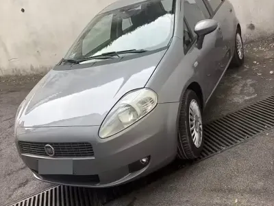 Usata Fiat Grande Punto 65 CV (47 kW) 2006 Grigio Utilitaria