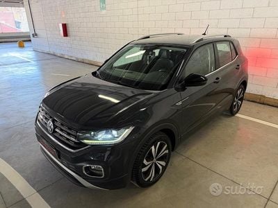 Usata VW T-Cross R-line 95 CV (69 kW) 2020 Grigio SUV