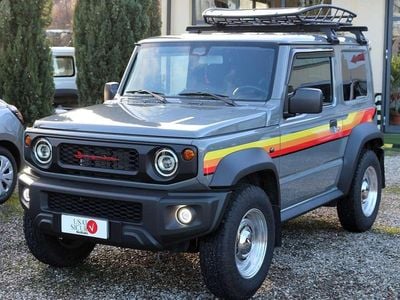 Usata Suzuki Jimny 102 CV (75 kW) 2024 Grigio islanda SUV