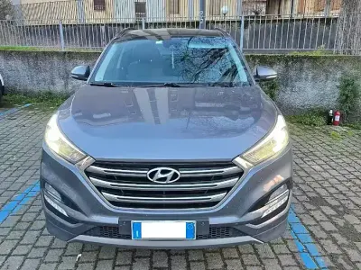 Usata Hyundai Tucson Xpossible 116 CV (85 kW) 2016 Grigio SUV