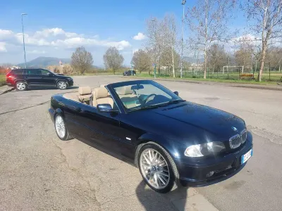 Usata BMW 325 192 CV (141 kW) 2002 Blu/azzurro Cabrio