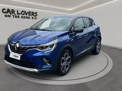 Begagnad Renault Captur Techno 101 HK (74 kW) 2023 Blå SUV