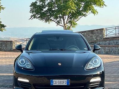 Usata Porsche Panamera 250 CV (183 kW) 2012 Nero Berlina