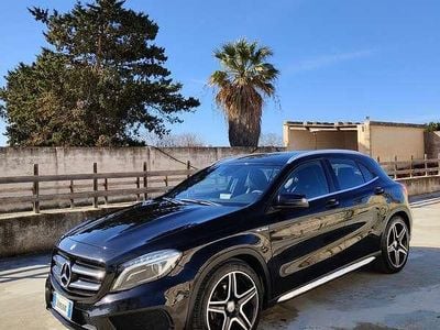 Usata Mercedes GLA200 Premium 136 CV (100 kW) 2015 Nero SUV