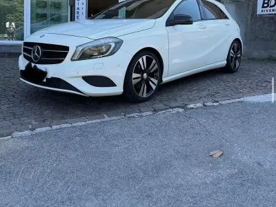 Usata Mercedes A200 156 CV (114 kW) 2012 Bianco Utilitaria