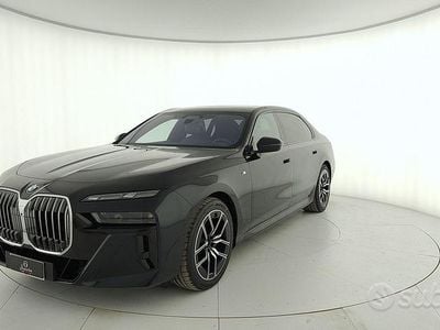 Usata BMW 740 M Sport 299 CV (219 kW) 2024 Nero Berlina