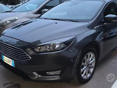 Usata Ford Focus Business Edition 120 CV (88 kW) 2017 Grigio Station wagon
