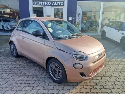 Nuova Fiat 500 Icon 65 CV (47 kW) 2026 Rose gold Utilitaria